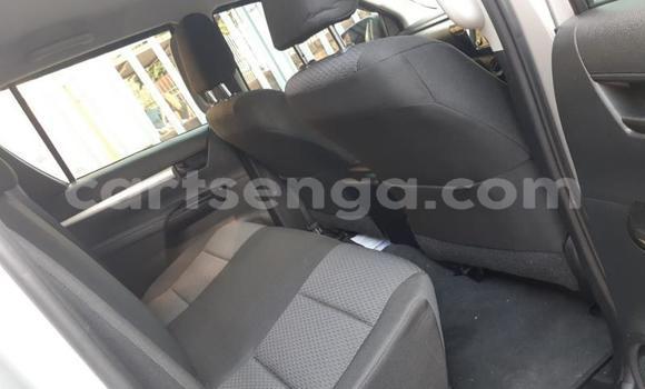 Nunua Ilio tumika Toyota Hilux Silver Gari ndani ya Ezulwini nchini Hhohho Nunua Ilio tumika Toyota Hilux Silver Gari ndani ya Ezulwini nchini Hhohho