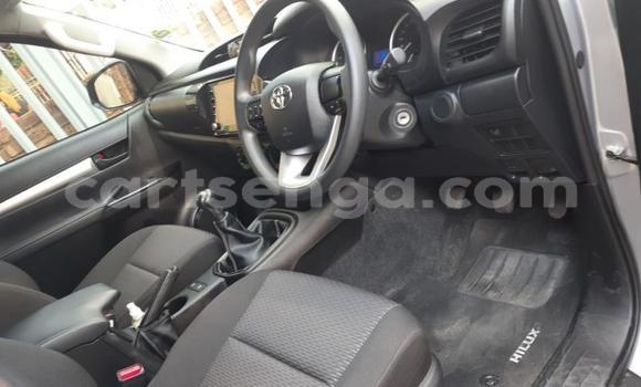 Nunua Ilio tumika Toyota Hilux Silver Gari ndani ya Ezulwini nchini Hhohho Nunua Ilio tumika Toyota Hilux Silver Gari ndani ya Ezulwini nchini Hhohho
