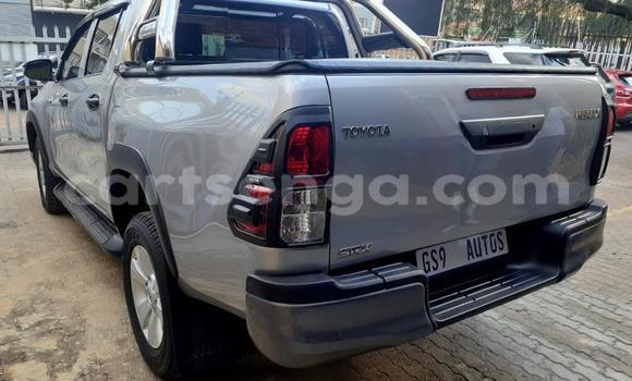 Nunua Ilio tumika Toyota Hilux Silver Gari ndani ya Ezulwini nchini Hhohho Nunua Ilio tumika Toyota Hilux Silver Gari ndani ya Ezulwini nchini Hhohho