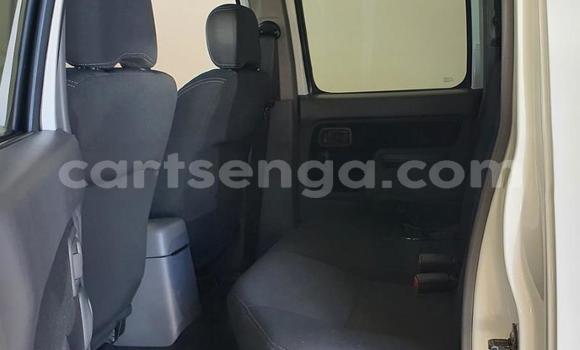 Nunua Ilio tumika Nissan NP 300 White Gari ndani ya Hlatikulu nchini Wilaya ya Shiselweni Nunua Ilio tumika Nissan NP 300 White Gari ndani ya Hlatikulu nchini Wilaya ya Shiselweni