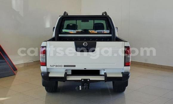 Nunua Ilio tumika Nissan NP 300 White Gari ndani ya Hlatikulu nchini Wilaya ya Shiselweni Nunua Ilio tumika Nissan NP 300 White Gari ndani ya Hlatikulu nchini Wilaya ya Shiselweni