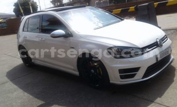 Buy Used Volkswagen Golf GTI White Car in Bhunya in Manzini Buy Used Volkswagen Golf GTI White Car in Bhunya in Manzini