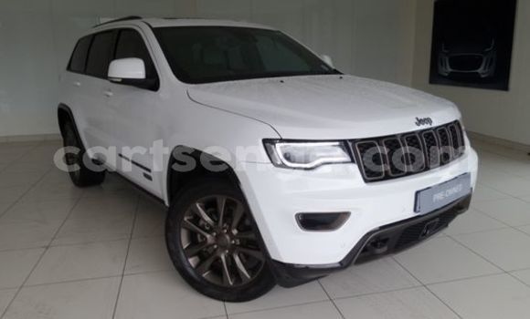 Nunua Ilio tumika Jeep Grand Cherokee White Gari ndani ya Manzini nchini Manzini Nunua Ilio tumika Jeep Grand Cherokee White Gari ndani ya Manzini nchini Manzini