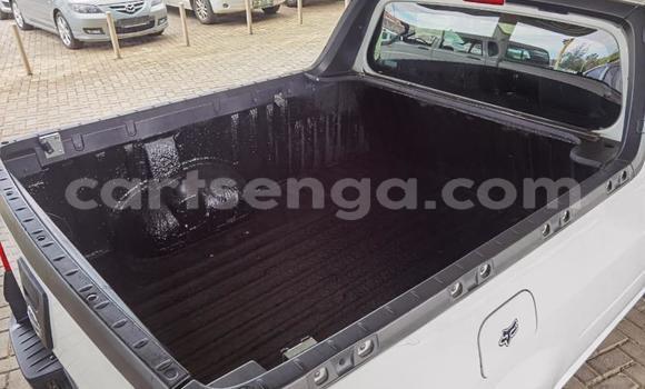 Nunua Ilio tumika Nissan Pickup White Gari ndani ya Big Bend nchini Lubombo Nunua Ilio tumika Nissan Pickup White Gari ndani ya Big Bend nchini Lubombo