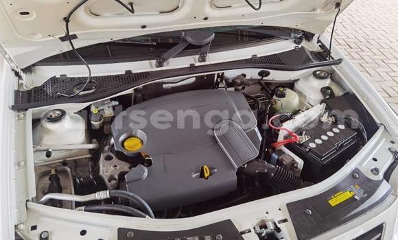 Nunua Ilio tumika Nissan Pickup White Gari ndani ya Big Bend nchini Lubombo Nunua Ilio tumika Nissan Pickup White Gari ndani ya Big Bend nchini Lubombo