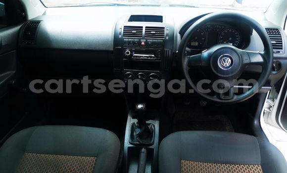 Acheter Occasion Voiture Volkswagen Polo Blanc à Bulembu, Hhohho Acheter Occasion Voiture Volkswagen Polo Blanc à Bulembu, Hhohho