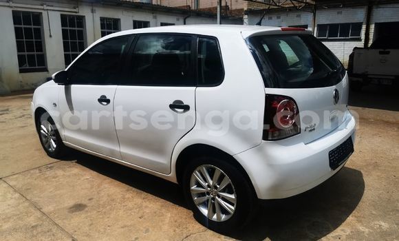 Acheter Occasion Voiture Volkswagen Polo Blanc à Bulembu, Hhohho Acheter Occasion Voiture Volkswagen Polo Blanc à Bulembu, Hhohho