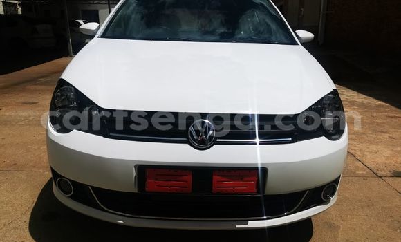 Acheter Occasion Voiture Volkswagen Polo Blanc à Bulembu, Hhohho Acheter Occasion Voiture Volkswagen Polo Blanc à Bulembu, Hhohho