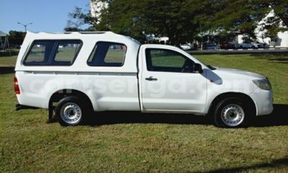 Acheter Occasion Voiture Toyota Hilux Blanc à Ezulwini, Hhohho Acheter Occasion Voiture Toyota Hilux Blanc à Ezulwini, Hhohho