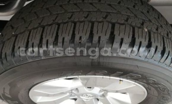 Nunua Ilio tumika Toyota Hilux White Gari ndani ya Ezulwini nchini Hhohho Nunua Ilio tumika Toyota Hilux White Gari ndani ya Ezulwini nchini Hhohho