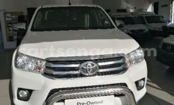 Nunua Ilio tumika Toyota Hilux White Gari ndani ya Ezulwini nchini Hhohho Nunua Ilio tumika Toyota Hilux White Gari ndani ya Ezulwini nchini Hhohho
