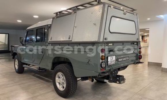 Acheter Occasion Voiture Land Rover Defender Vert à Ezulwini, Hhohho Acheter Occasion Voiture Land Rover Defender Vert à Ezulwini, Hhohho