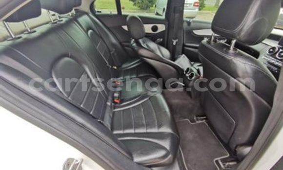 Nunua Imported Mercedes‒Benz 250 White Gari ndani ya Ezulwini nchini Hhohho Nunua Imported Mercedes‒Benz 250 White Gari ndani ya Ezulwini nchini Hhohho