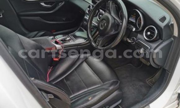 Nunua Imported Mercedes‒Benz 250 White Gari ndani ya Ezulwini nchini Hhohho Nunua Imported Mercedes‒Benz 250 White Gari ndani ya Ezulwini nchini Hhohho