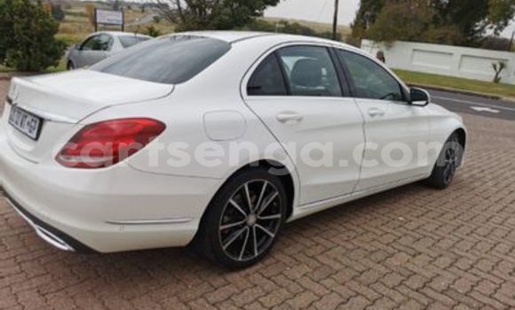 Nunua Imported Mercedes‒Benz 250 White Gari ndani ya Ezulwini nchini Hhohho Nunua Imported Mercedes‒Benz 250 White Gari ndani ya Ezulwini nchini Hhohho