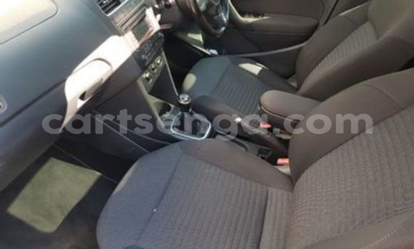 Nunua Ilio tumika Volkswagen Polo Blue Gari ndani ya Ezulwini nchini Hhohho Nunua Ilio tumika Volkswagen Polo Blue Gari ndani ya Ezulwini nchini Hhohho