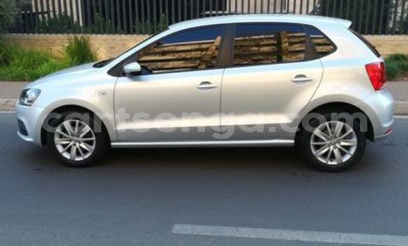 Acheter Occasion Voiture Volkswagen Polo Gris à Ezulwini, Hhohho Acheter Occasion Voiture Volkswagen Polo Gris à Ezulwini, Hhohho