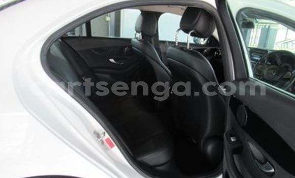 Acheter Occasion Voiture Mercedes-Benz C-Classe Blanc à Ezulwini, Hhohho Acheter Occasion Voiture Mercedes-Benz C-Classe Blanc à Ezulwini, Hhohho