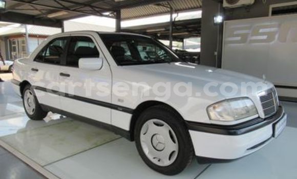 Acheter Occasion Voiture Mercedes‒Benz A–Class Blanc à Ezulwini, Hhohho Acheter Occasion Voiture Mercedes‒Benz A–Class Blanc à Ezulwini, Hhohho