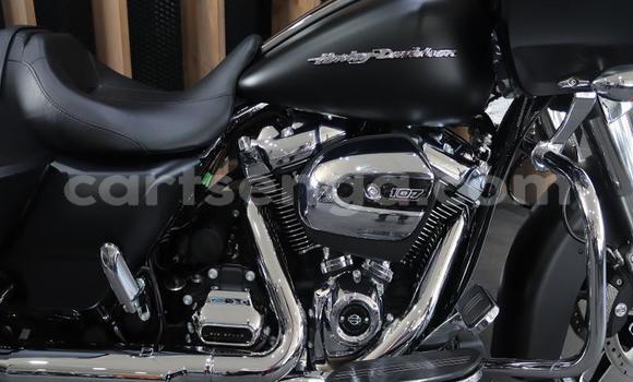 Acheter Occasion Moto Harley Davidson Tour Glide Noir à Manzini, Manzini Acheter Occasion Moto Harley Davidson Tour Glide Noir à Manzini, Manzini