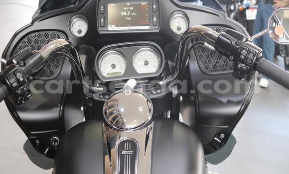 Acheter Occasion Moto Harley Davidson Tour Glide Noir à Manzini, Manzini Acheter Occasion Moto Harley Davidson Tour Glide Noir à Manzini, Manzini