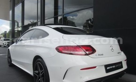 Acheter Occasion Voiture Mercedes‒Benz C–Class Blanc à Ezulwini, Hhohho Acheter Occasion Voiture Mercedes‒Benz C–Class Blanc à Ezulwini, Hhohho