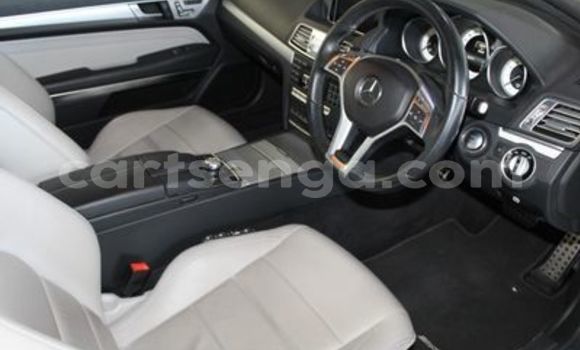 Nunua Ilio tumika Mercedes‒Benz C–Class Silver Gari ndani ya Ezulwini nchini Hhohho Nunua Ilio tumika Mercedes‒Benz C–Class Silver Gari ndani ya Ezulwini nchini Hhohho