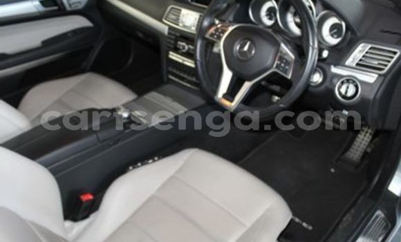 Nunua Ilio tumika Mercedes‒Benz C–Class Silver Gari ndani ya Ezulwini nchini Hhohho Nunua Ilio tumika Mercedes‒Benz C–Class Silver Gari ndani ya Ezulwini nchini Hhohho