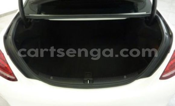 Nunua Ilio tumika Mercedes‒Benz C–Class White Gari ndani ya Ezulwini nchini Hhohho Nunua Ilio tumika Mercedes‒Benz C–Class White Gari ndani ya Ezulwini nchini Hhohho