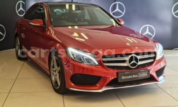 Nunua Ilio tumika Mercedes‒Benz C–Class Red Gari ndani ya Ezulwini nchini Hhohho Nunua Ilio tumika Mercedes‒Benz C–Class Red Gari ndani ya Ezulwini nchini Hhohho