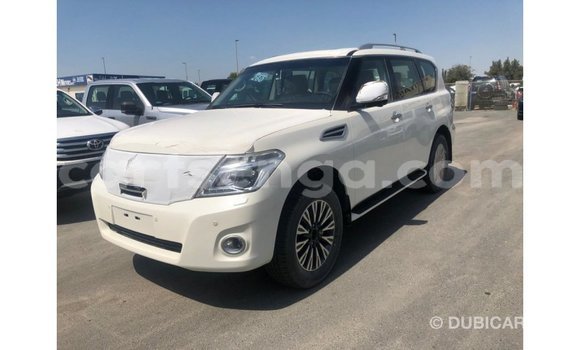 Nunua Imported Nissan Patrol White Gari ndani ya Import - Dubai nchini Hhohho Nunua Imported Nissan Patrol White Gari ndani ya Import - Dubai nchini Hhohho