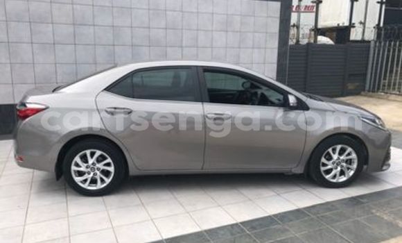 Nunua Ilio tumika Toyota Corolla Brown Gari ndani ya Ezulwini nchini Hhohho Nunua Ilio tumika Toyota Corolla Brown Gari ndani ya Ezulwini nchini Hhohho