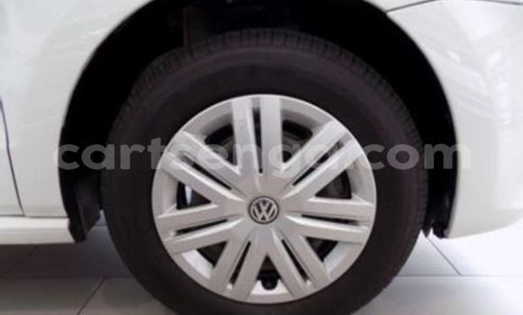 Acheter Occasion Voiture Volkswagen Polo Blanc à Ezulwini, Hhohho Acheter Occasion Voiture Volkswagen Polo Blanc à Ezulwini, Hhohho