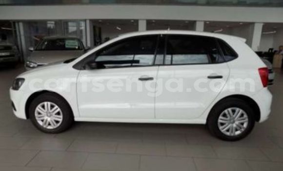 Acheter Occasion Voiture Volkswagen Polo Blanc à Ezulwini, Hhohho Acheter Occasion Voiture Volkswagen Polo Blanc à Ezulwini, Hhohho