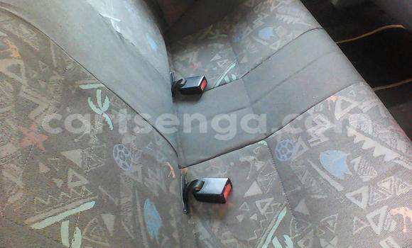 Acheter Occasion Voiture Mazda 323 Blanc à Ezulwini, Hhohho Acheter Occasion Voiture Mazda 323 Blanc à Ezulwini, Hhohho