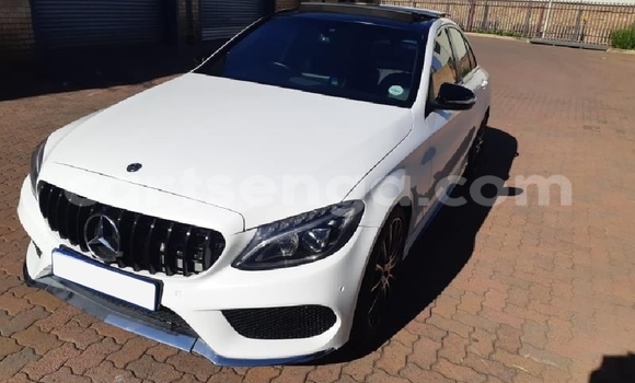 Nunua Ilio tumika Mercedes‒Benz C-klasse AMG White Gari ndani ya Big Bend nchini Lubombo