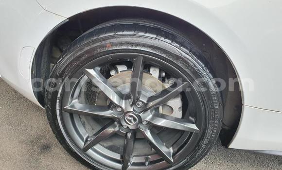 Nunua Ilio tumika Mazda Mazda 2 White Gari ndani ya Ezulwini nchini Hhohho Nunua Ilio tumika Mazda Mazda 2 White Gari ndani ya Ezulwini nchini Hhohho