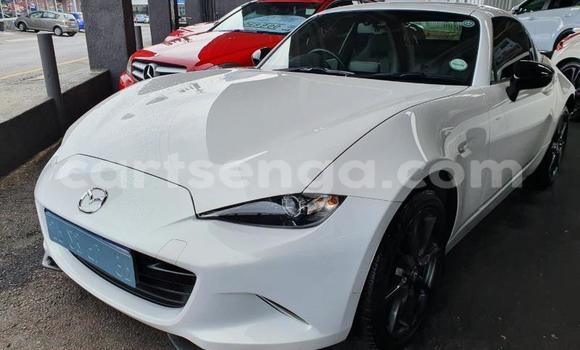 Nunua Ilio tumika Mazda Mazda 2 White Gari ndani ya Ezulwini nchini Hhohho Nunua Ilio tumika Mazda Mazda 2 White Gari ndani ya Ezulwini nchini Hhohho