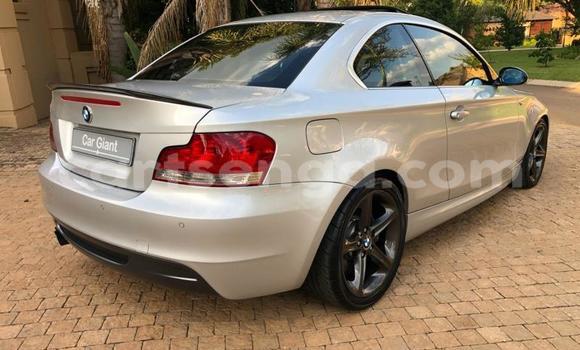 Acheter Occasion Voiture BMW 1-Series Gris à Ezulwini, Hhohho Acheter Occasion Voiture BMW 1-Series Gris à Ezulwini, Hhohho