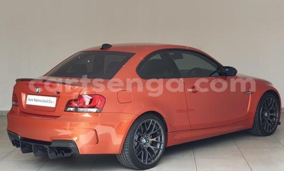 Nunua Ilio tumika BMW 1-Series Red Gari ndani ya Ezulwini nchini Hhohho Nunua Ilio tumika BMW 1-Series Red Gari ndani ya Ezulwini nchini Hhohho
