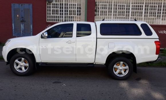 Buy Used Isuzu KB White Car in Big Bend in Lubombo District Buy Used Isuzu KB White Car in Big Bend in Lubombo District