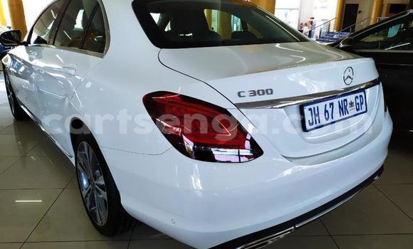 Buy Used Mercedes‒Benz C–Class White Car in Mbabane in Manzini Buy Used Mercedes‒Benz C–Class White Car in Mbabane in Manzini