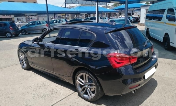 Nunua Ilio tumika BMW 1-Series Black Gari ndani ya Big Bend nchini Lubombo Nunua Ilio tumika BMW 1-Series Black Gari ndani ya Big Bend nchini Lubombo