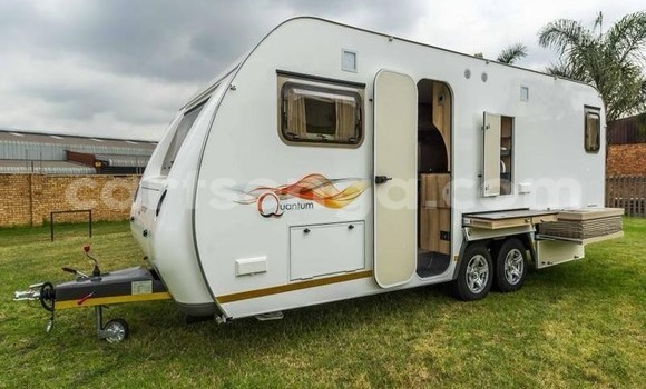 Nunua Ilio tumika ZX Landmark White Gari ndani ya Ezulwini nchini Hhohho Nunua Ilio tumika ZX Landmark White Gari ndani ya Ezulwini nchini Hhohho