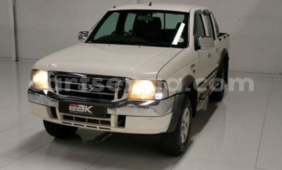 Acheter Occasion Voiture FORD MUSTANG Blanc à Big Bend, Lubombo District Acheter Occasion Voiture FORD MUSTANG Blanc à Big Bend, Lubombo District