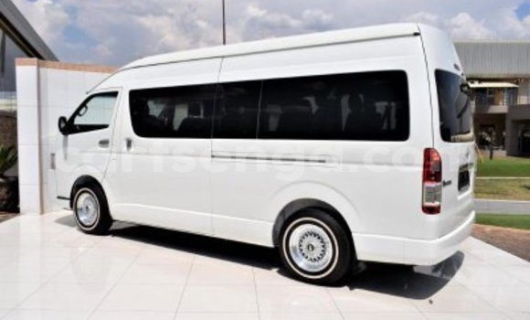 Acheter Occasion Voiture Toyota Hiace Blanc à Mbabane, Manzini Acheter Occasion Voiture Toyota Hiace Blanc à Mbabane, Manzini