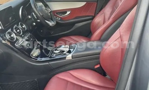 Acheter Occasion Voiture Mercedes‒Benz 250 Gris à Mhlume, Lubombo District Acheter Occasion Voiture Mercedes‒Benz 250 Gris à Mhlume, Lubombo District