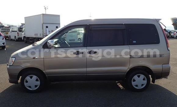 Nunua Ilio tumika Toyota Noah Other Gari ndani ya Big Bend nchini Lubombo Nunua Ilio tumika Toyota Noah Other Gari ndani ya Big Bend nchini Lubombo