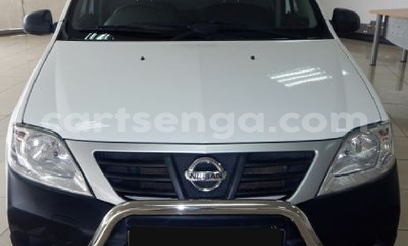 Nunua Ilio tumika Nissan NV200 White Gari ndani ya Big Bend nchini Lubombo