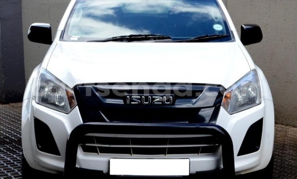 Nunua Ilio tumika Isuzu KB White Gari ndani ya Mbabane nchini Manzini Nunua Ilio tumika Isuzu KB White Gari ndani ya Mbabane nchini Manzini